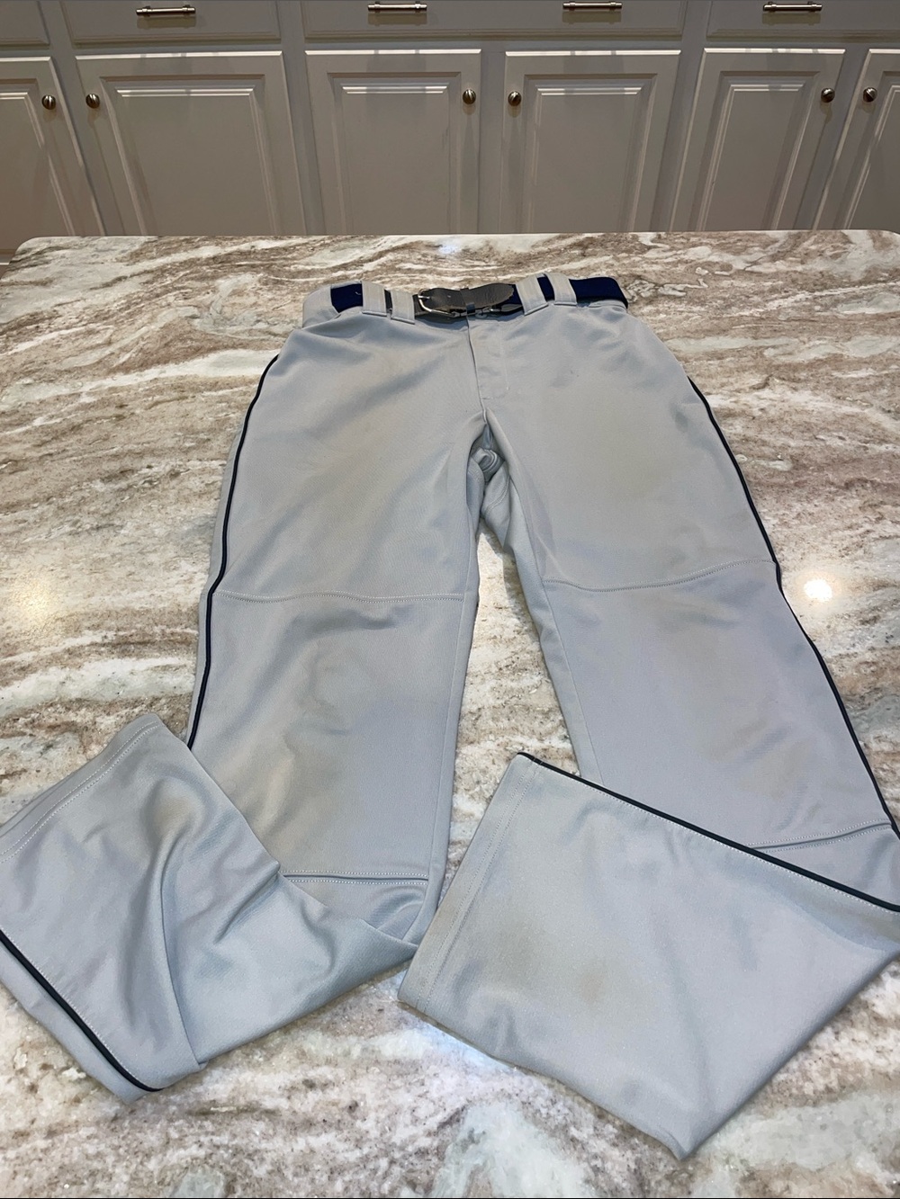Under Armour baseball pants with belt